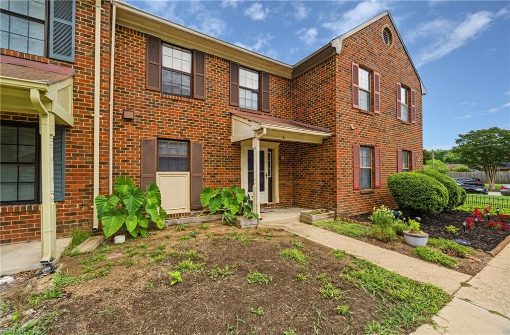 372 Circuit Lane Newport News VA 23608