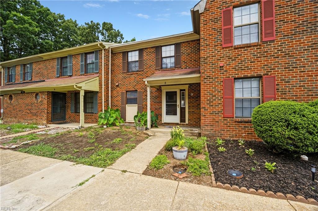 372 Circuit Lane Newport News VA 23608