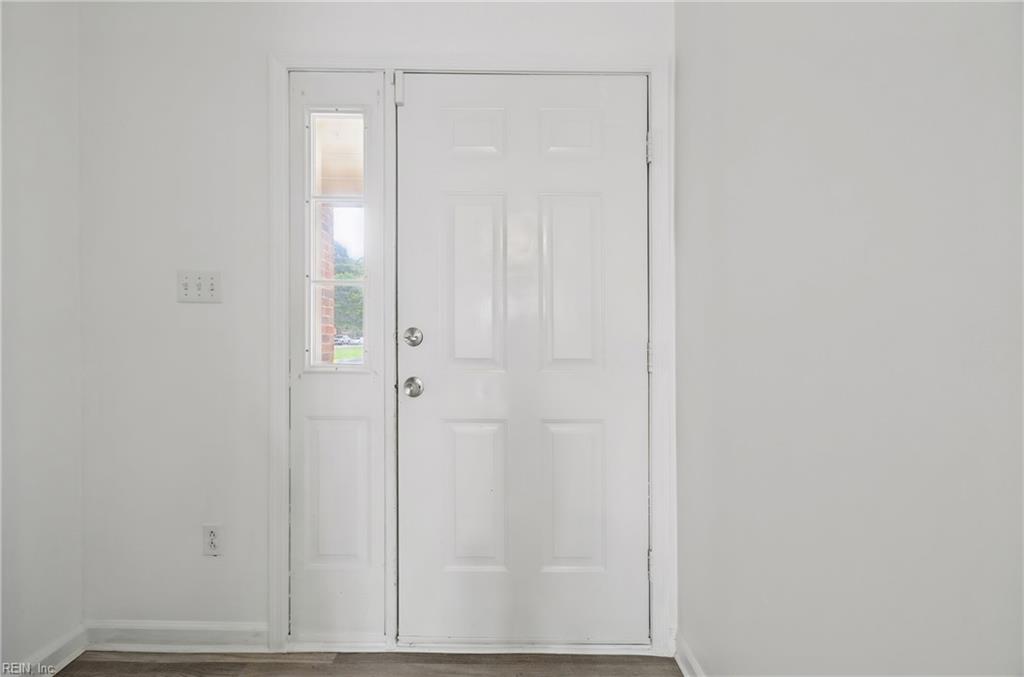 372 Circuit Lane Newport News VA 23608