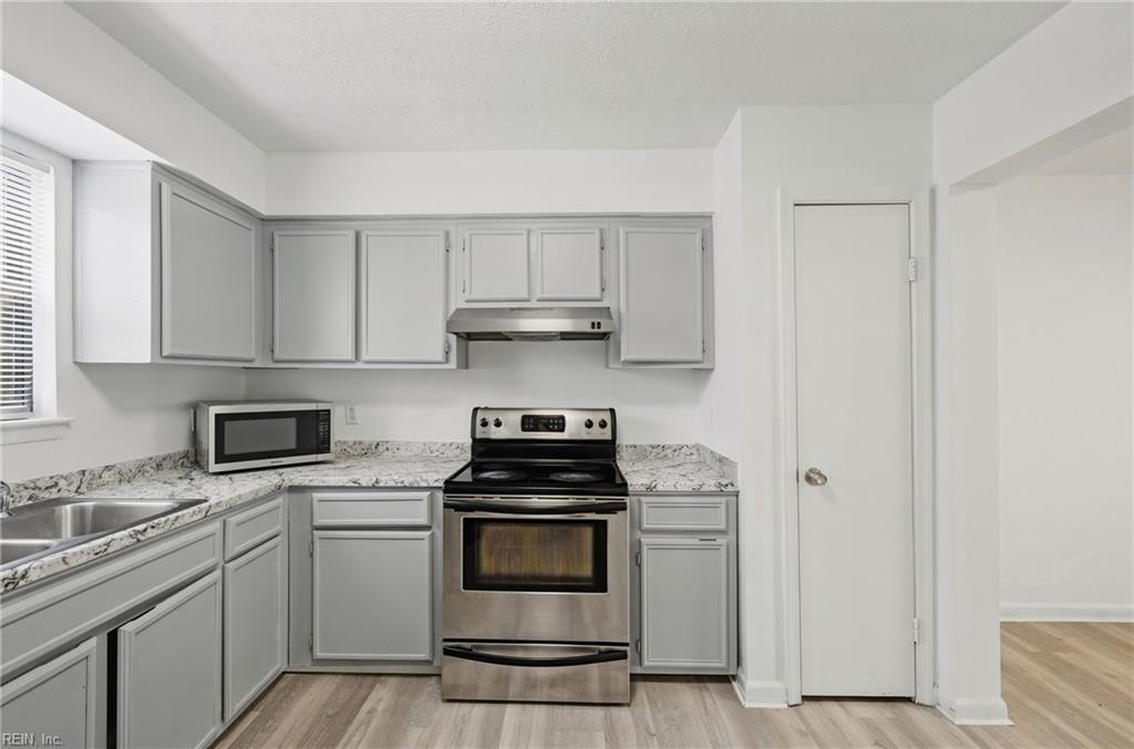 372 Circuit Lane Newport News VA 23608