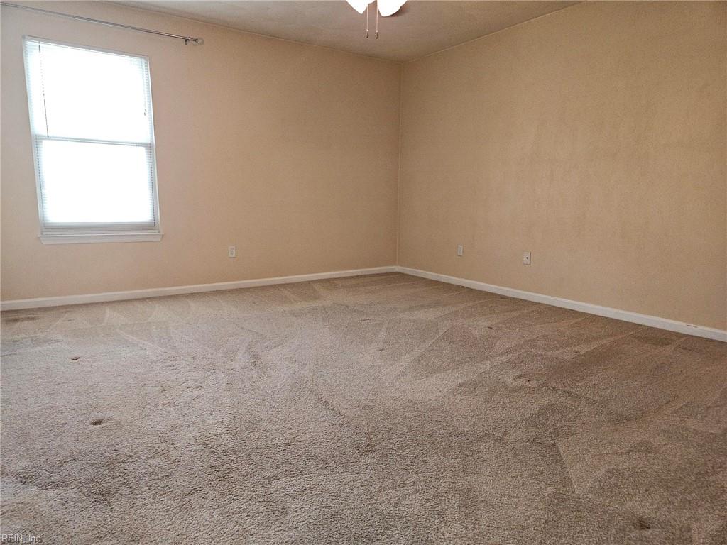 102 Chanticlair Drive Yorktown VA 23693