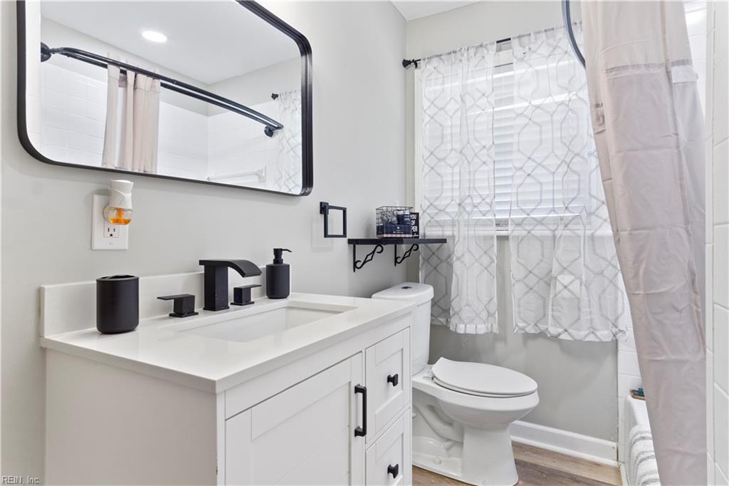 20 Atkins Lane Newport News VA 23602