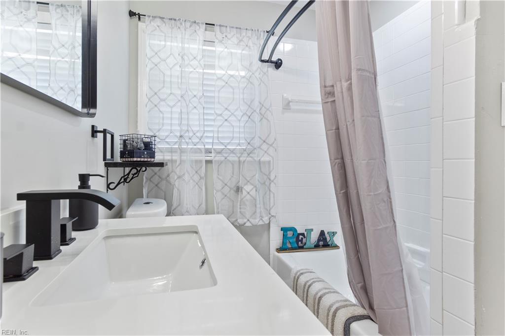 20 Atkins Lane Newport News VA 23602
