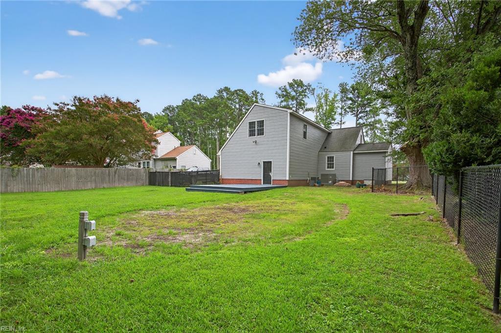 114 Battle Road Yorktown VA 23692