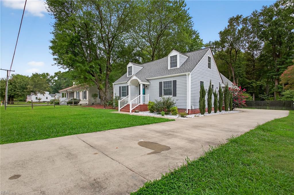 114 Battle Road Yorktown VA 23692