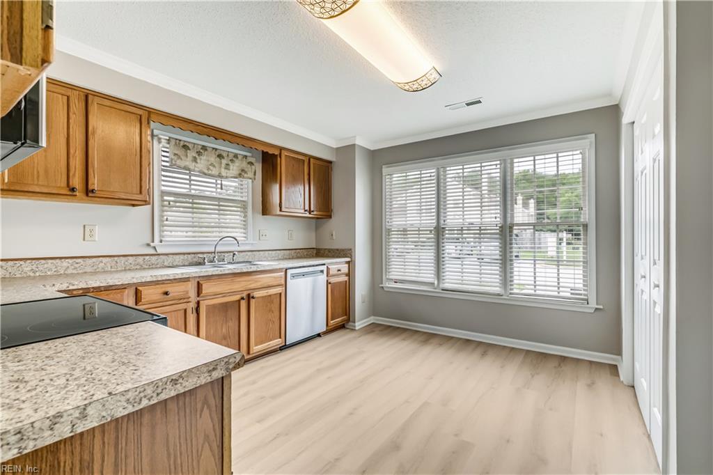 175 Rustling Oak Ridge Yorktown VA 23692
