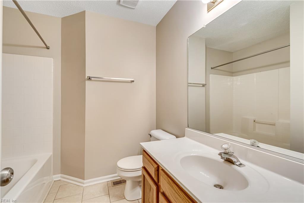 175 Rustling Oak Ridge Yorktown VA 23692