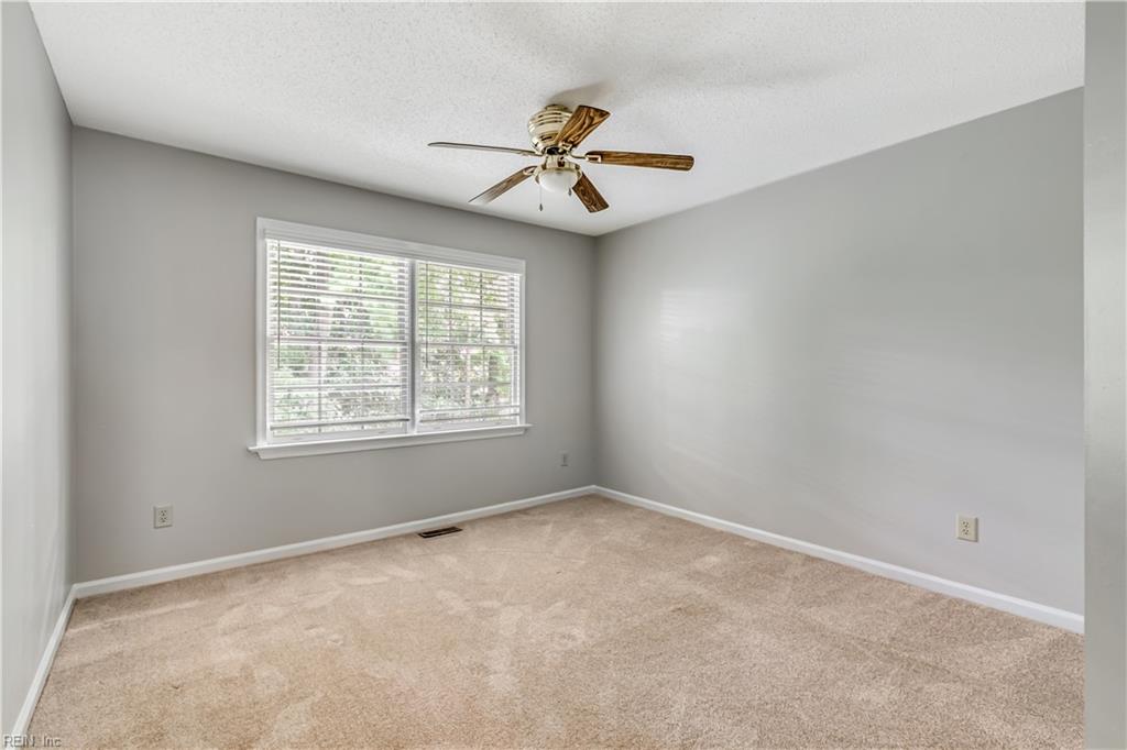 175 Rustling Oak Ridge Yorktown VA 23692