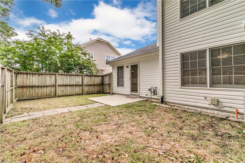 175 Rustling Oak Ridge Yorktown VA 23692