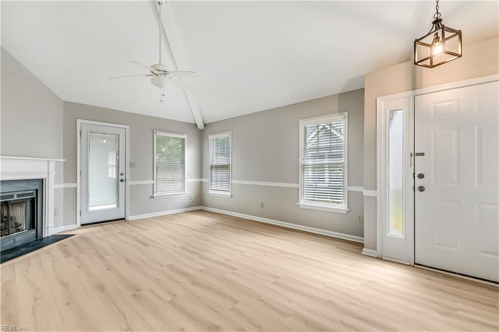175 Rustling Oak Ridge Yorktown VA 23692