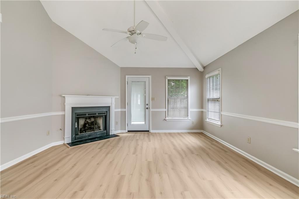 175 Rustling Oak Ridge Yorktown VA 23692