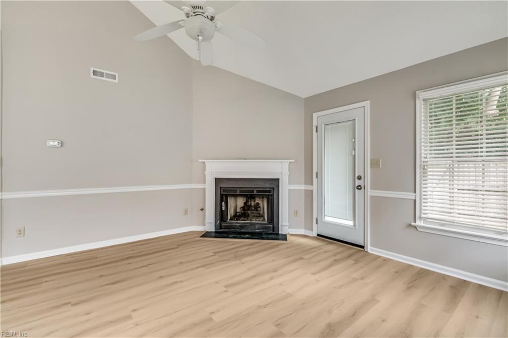 175 Rustling Oak Ridge Yorktown VA 23692