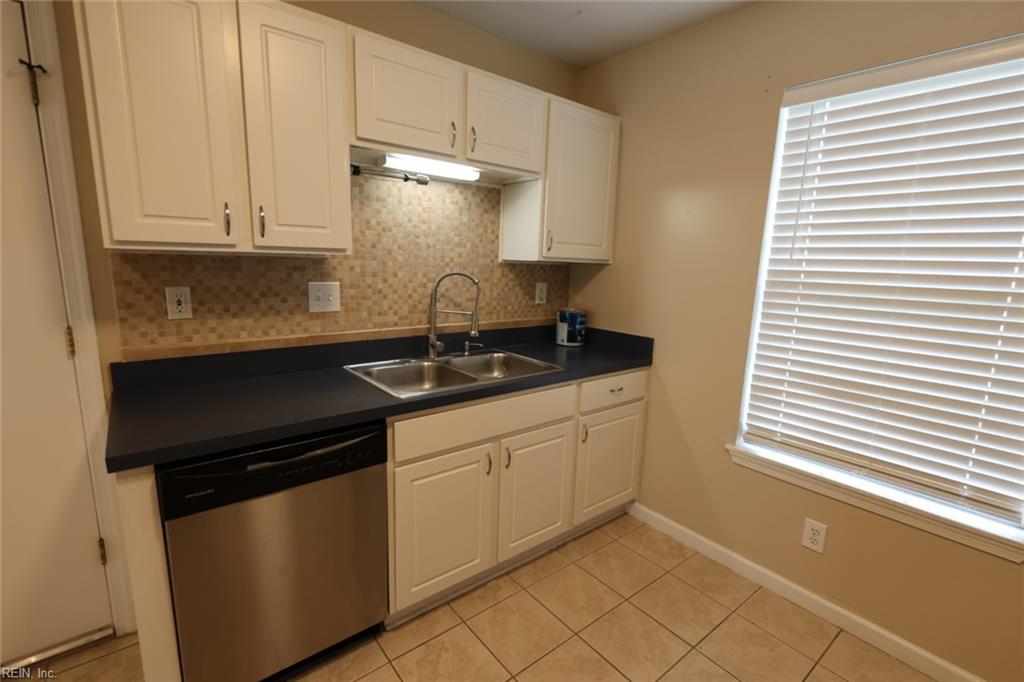 517 Magistrate Lane Newport News VA 23608