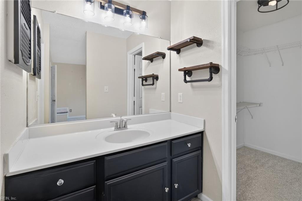 119 Kingsbridge Lane Yorktown VA 23692