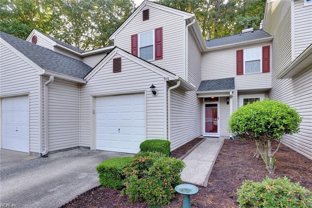 910 Lake Forest Drive Newport News VA 23602