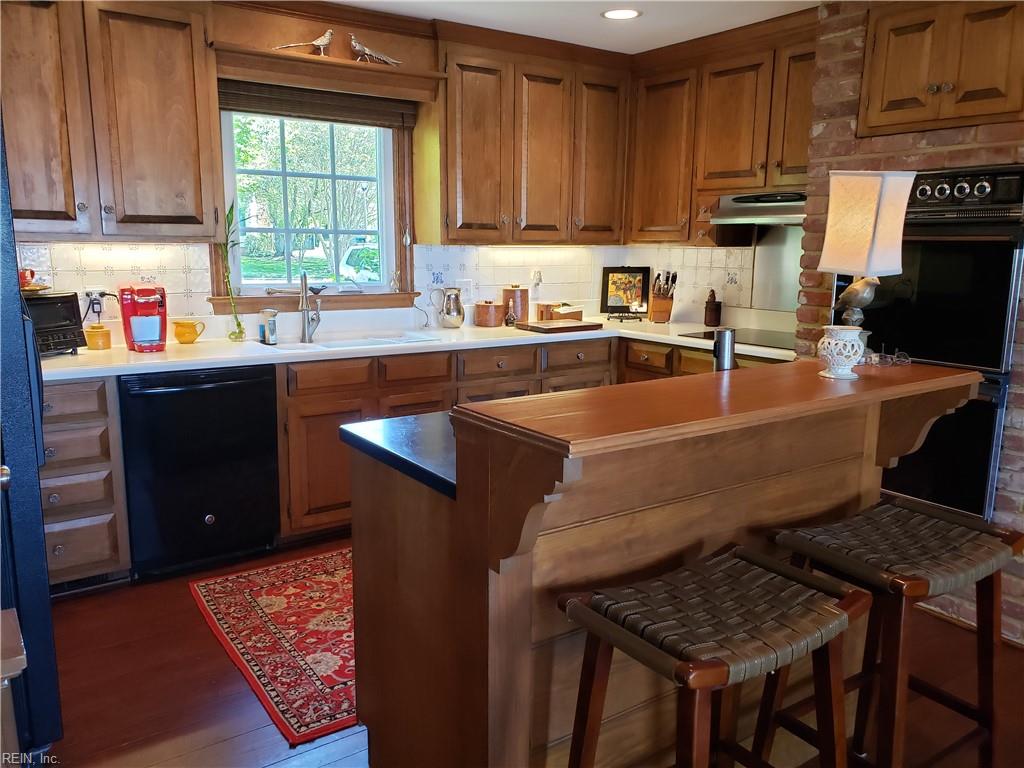 17 Flax Mill Road Newport News VA 23602