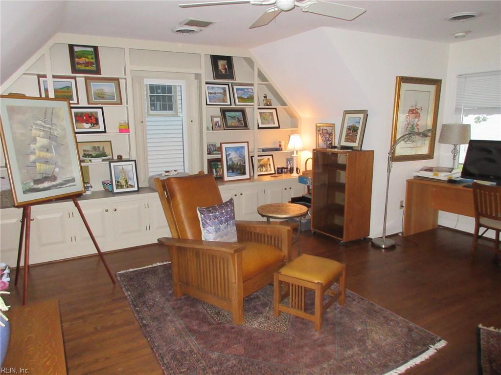 17 Flax Mill Road Newport News VA 23602
