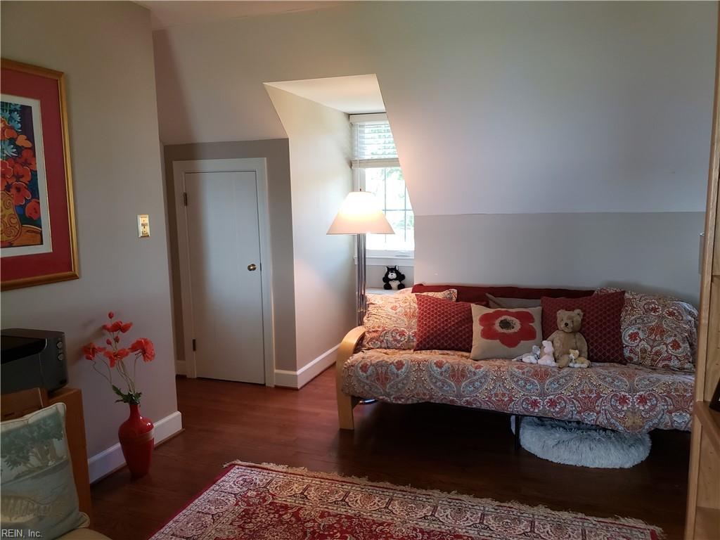 17 Flax Mill Road Newport News VA 23602