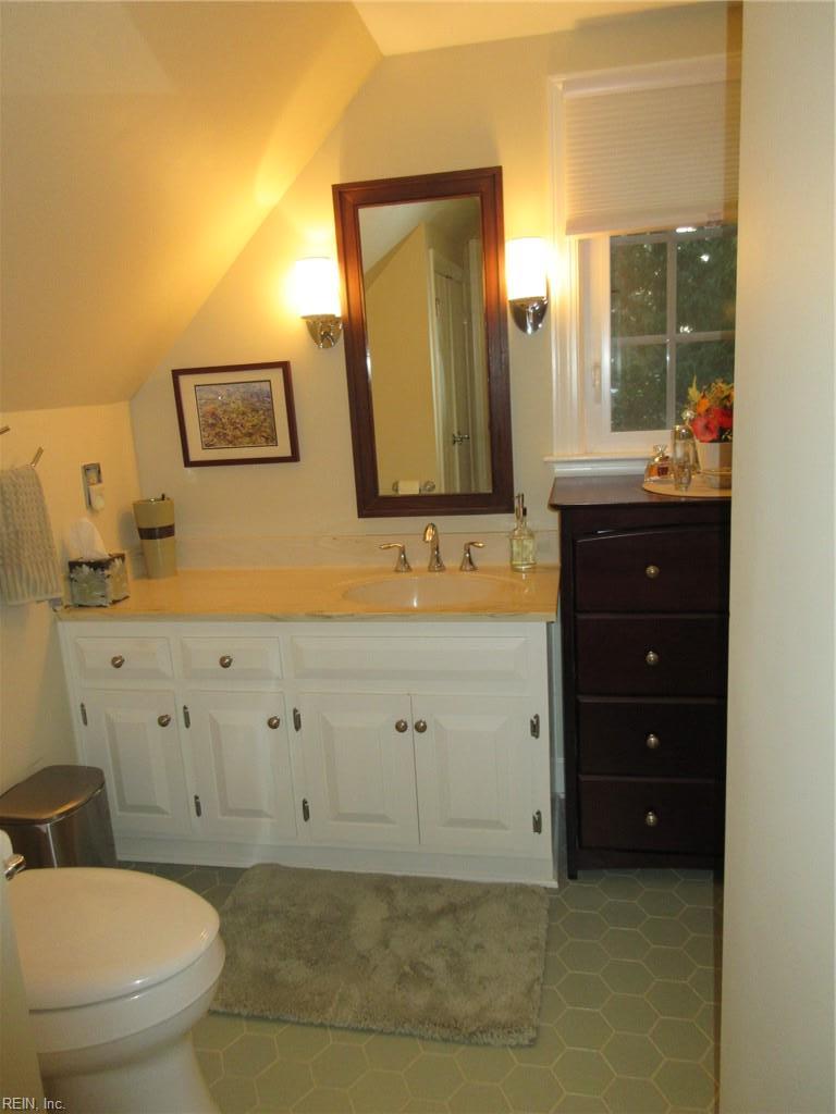 17 Flax Mill Road Newport News VA 23602