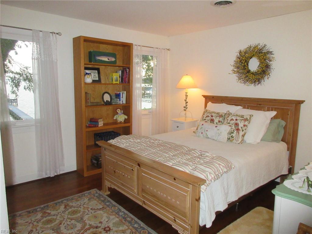 17 Flax Mill Road Newport News VA 23602