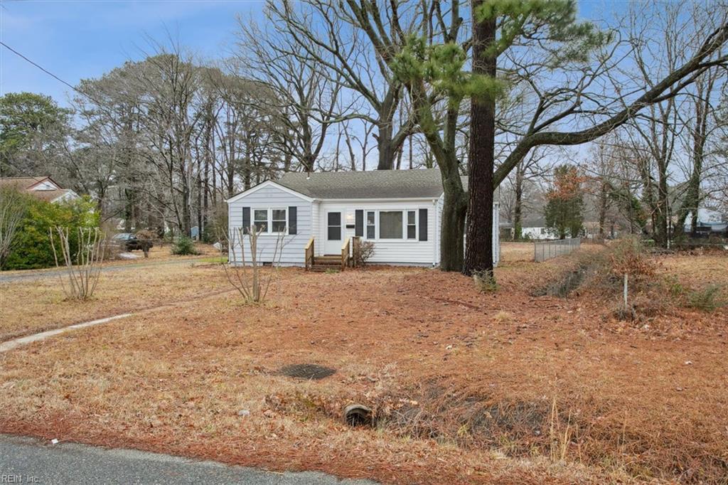 5926 Madison Avenue Newport News VA 23605