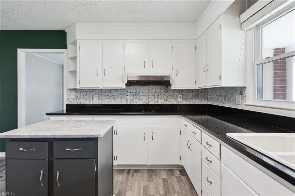 72 Ferguson Lane Newport News VA 23601