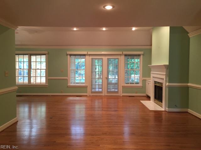 112 Harbour Town Williamsburg VA 23188