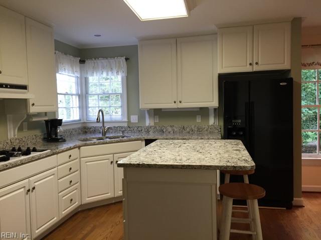 112 Harbour Town Williamsburg VA 23188
