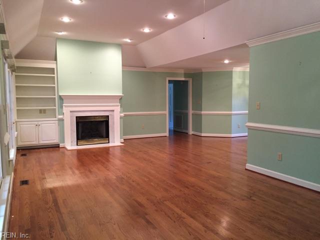112 Harbour Town Williamsburg VA 23188