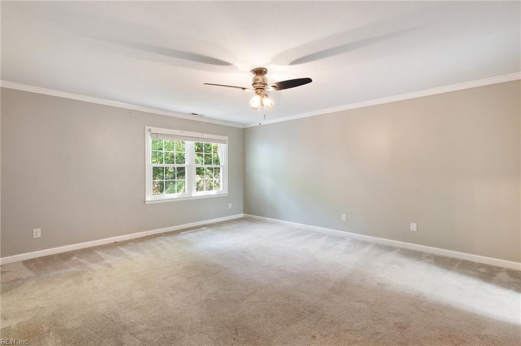 412 Peachtree Lane Yorktown VA 23693