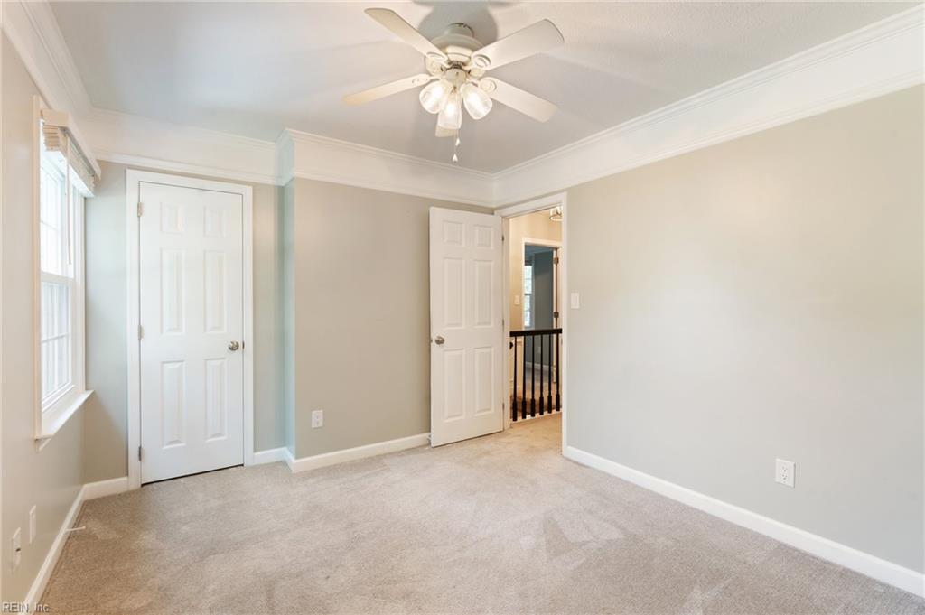 412 Peachtree Lane Yorktown VA 23693