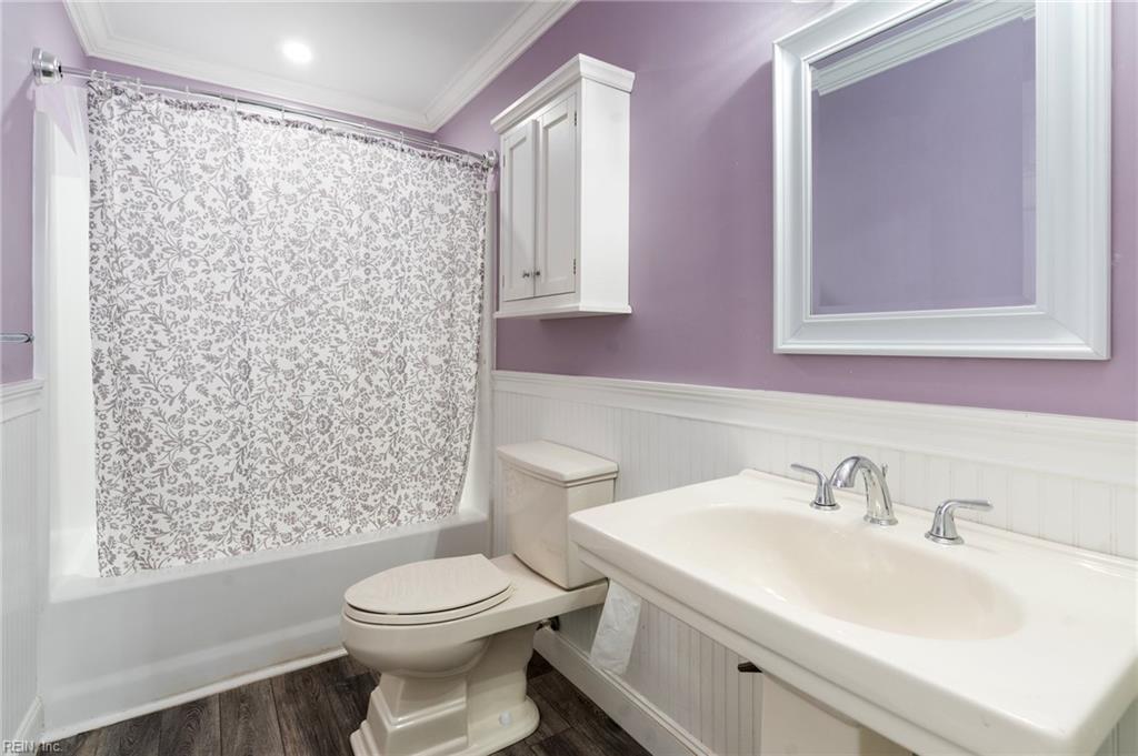 412 Peachtree Lane Yorktown VA 23693