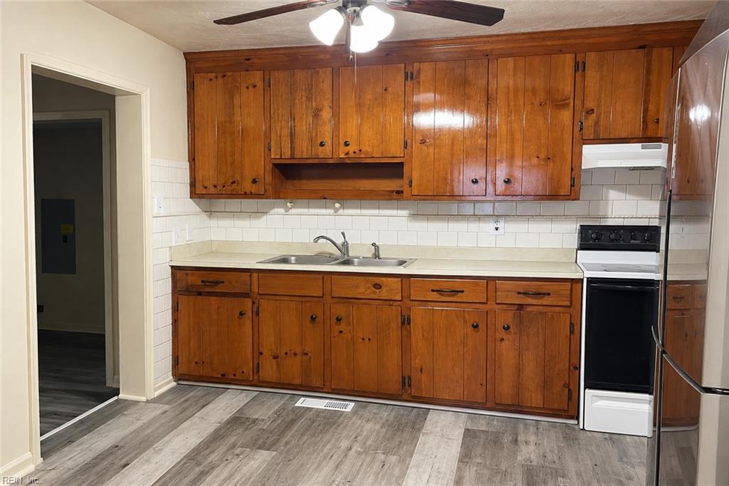 918 13th Street Newport News VA 23607