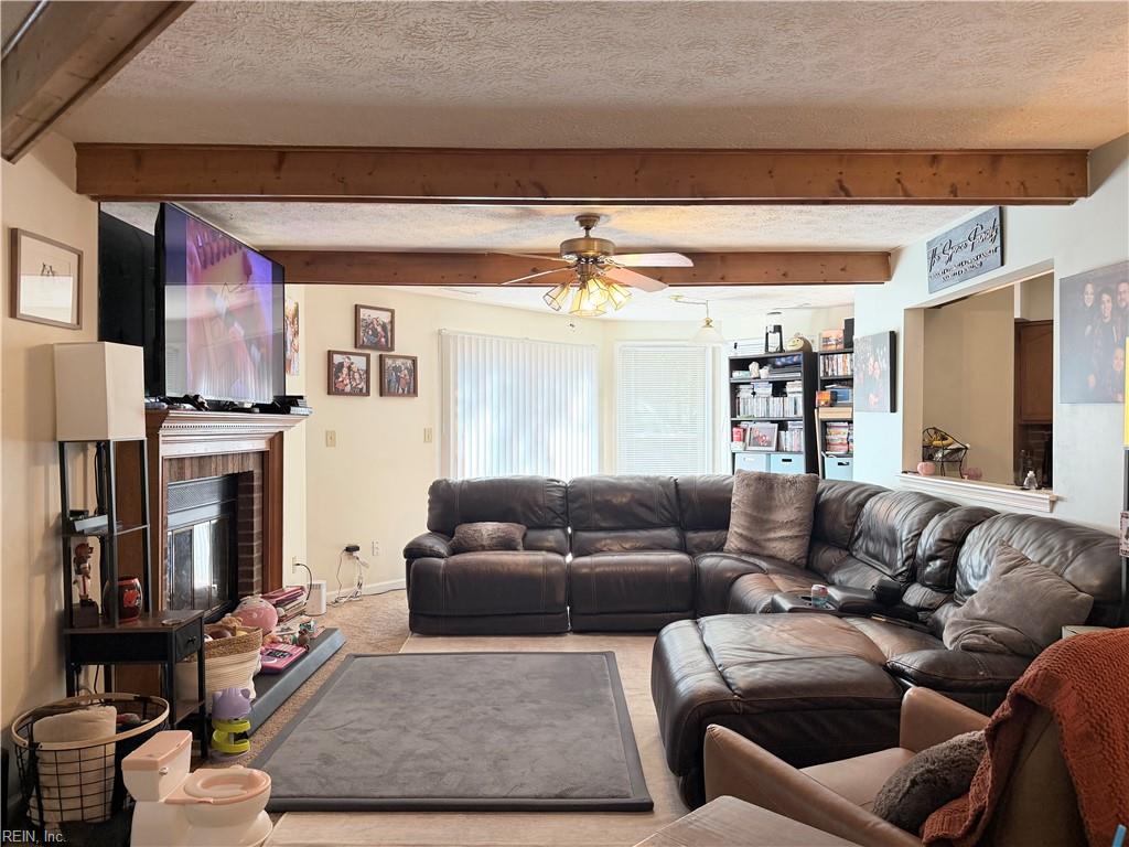 202 Sheffield Lane Yorktown VA 23693