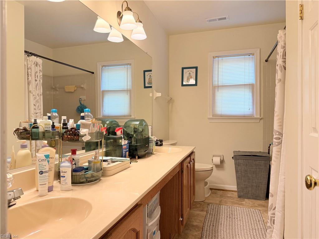 202 Sheffield Lane Yorktown VA 23693