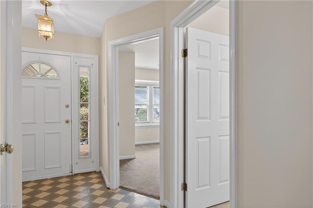 227 Ashridge Lane Newport News VA 23602