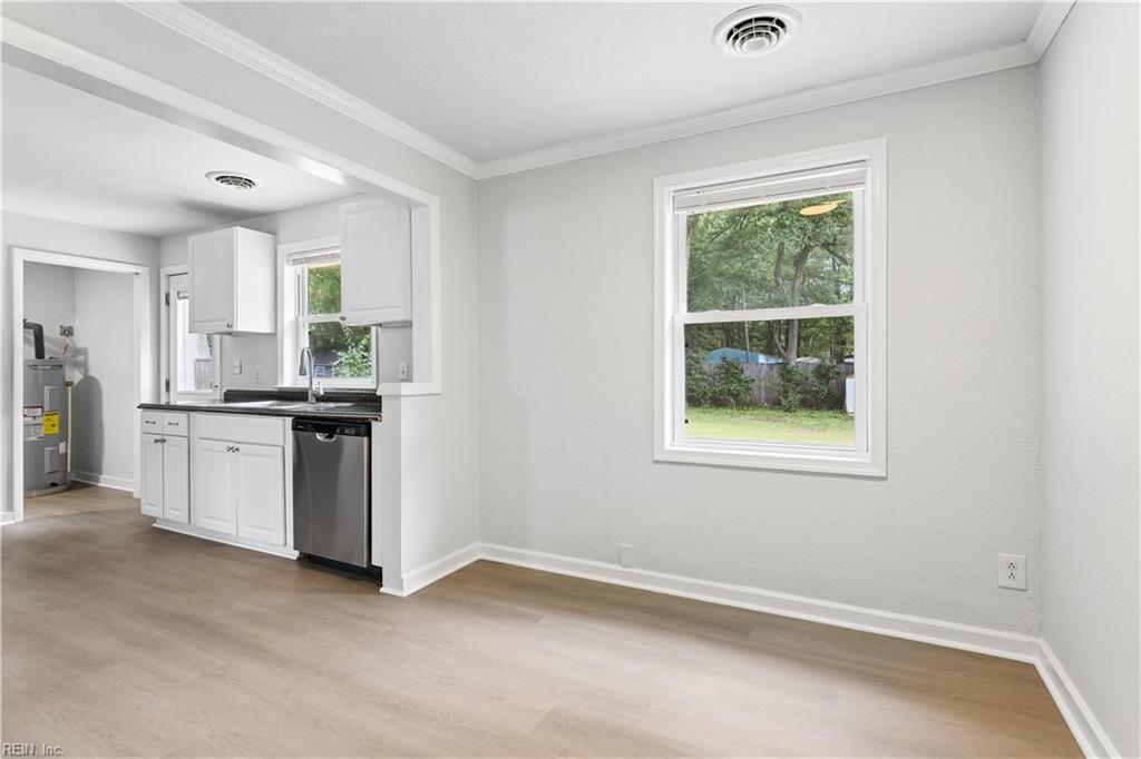 11 Woodhaven Road Newport News VA 23608