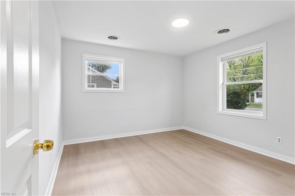 11 Woodhaven Road Newport News VA 23608