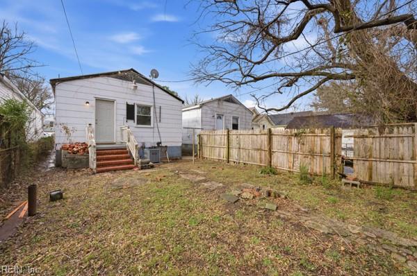 126 Ash Avenue Newport News VA 23607