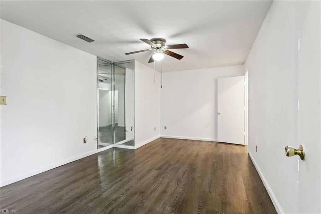 3959 Horse Run Glen Newport News VA 23602