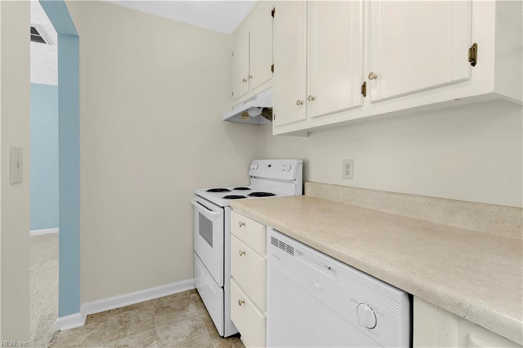 6661 Cedar Lake Drive Gloucester VA 23061