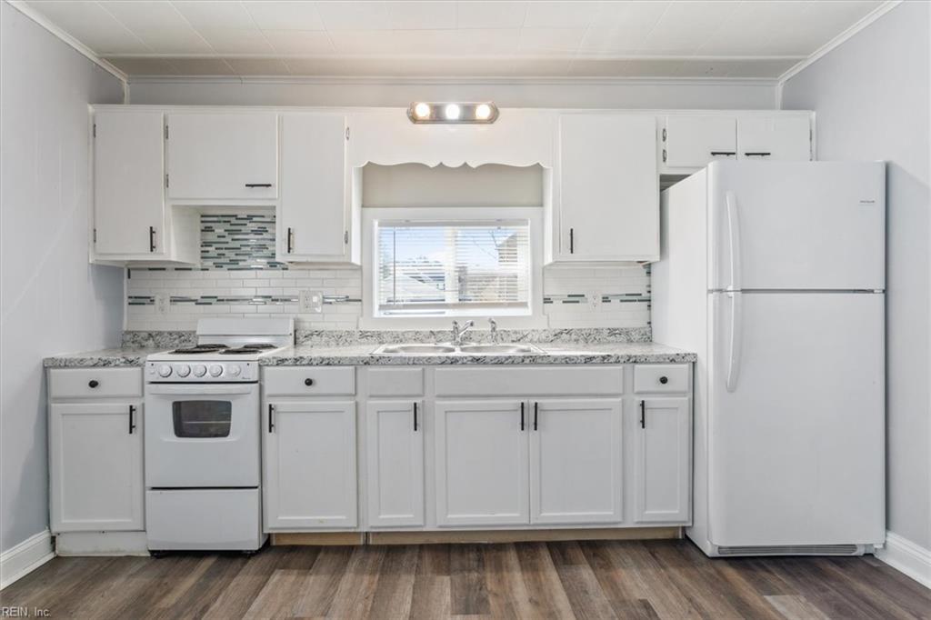 222 Woodhaven Road Newport News VA 23608