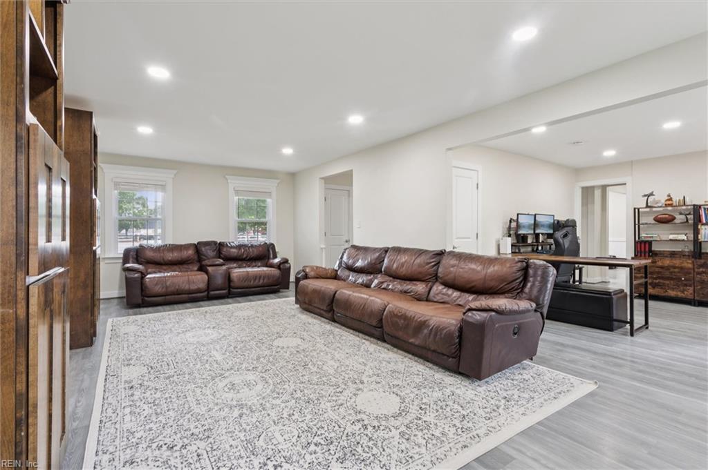 488 Harpersville Road Newport News VA 23601