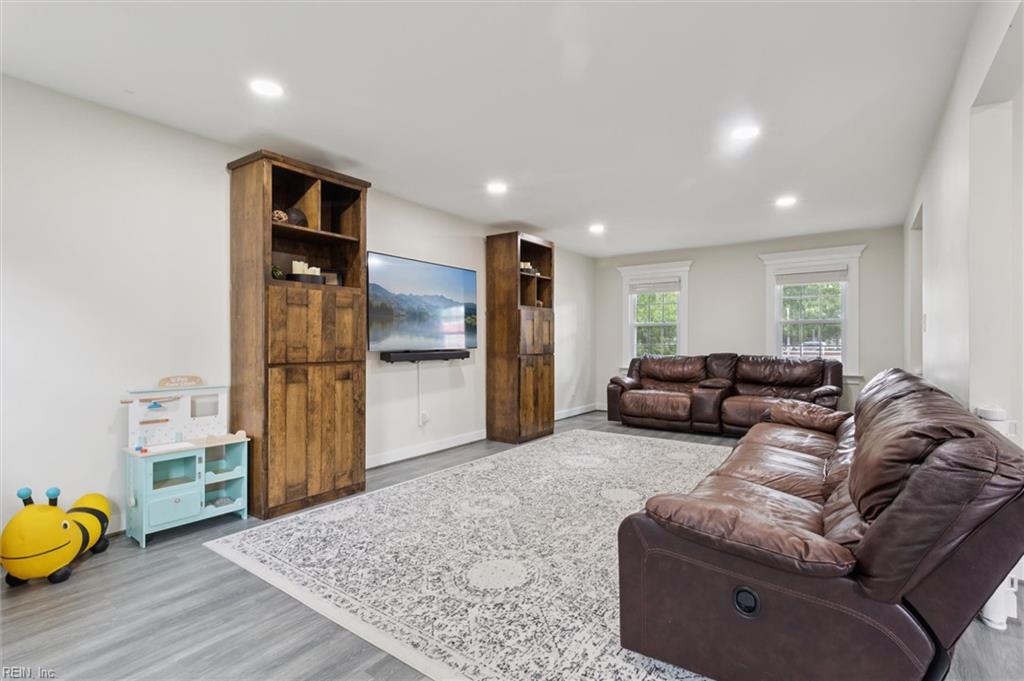 488 Harpersville Road Newport News VA 23601