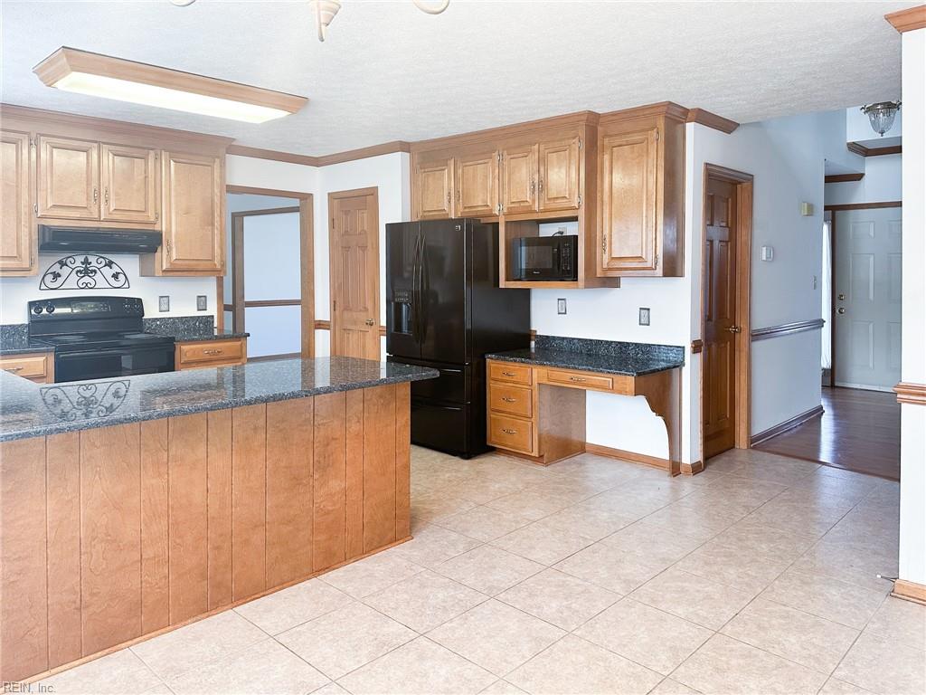 417 Burnham Place Newport News VA 23606