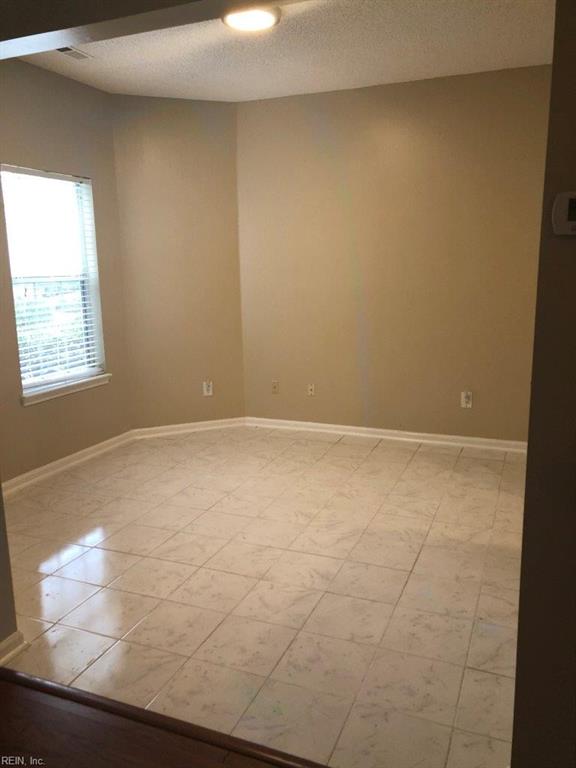 820 E Willow Point Place Newport News VA 23602