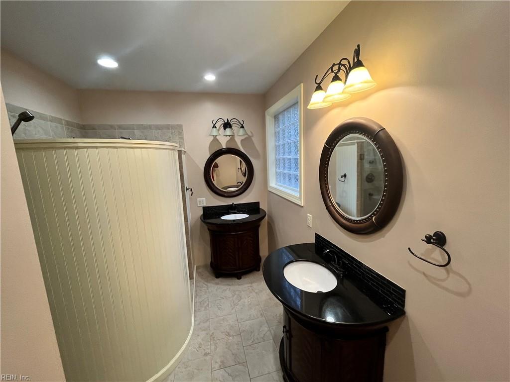 305 Fairway Lane Yorktown VA 23693