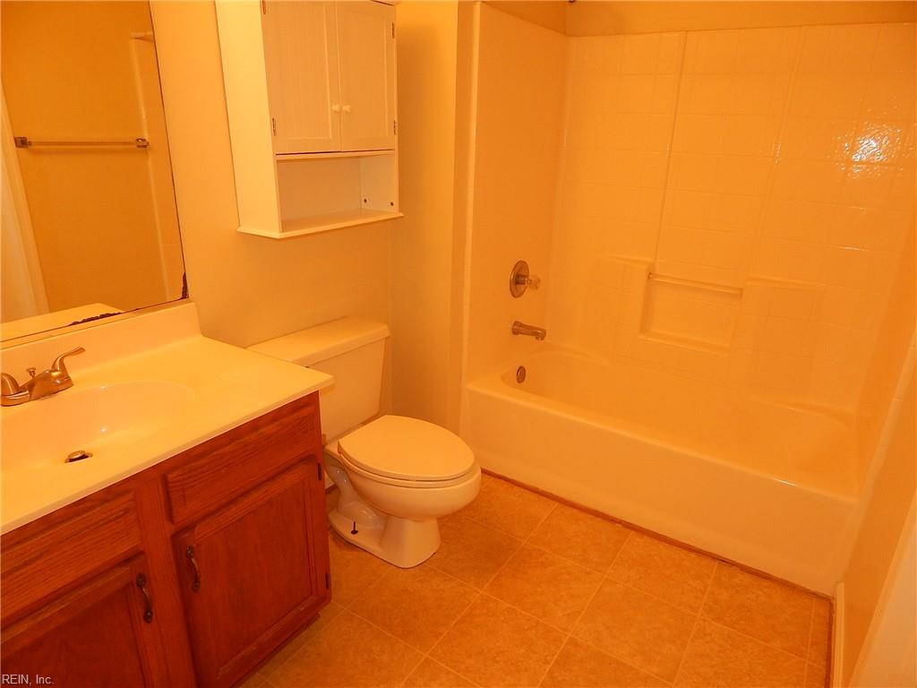307 Ferguson Bend Yorktown VA 23693