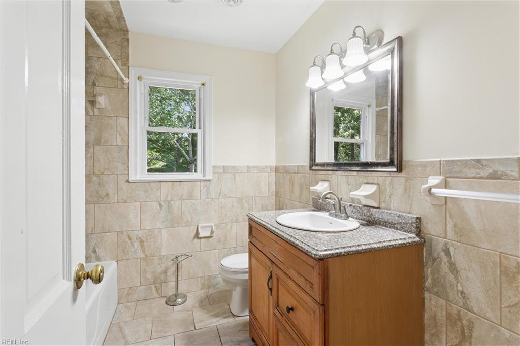 122 Kohler Crescent Newport News VA 23606