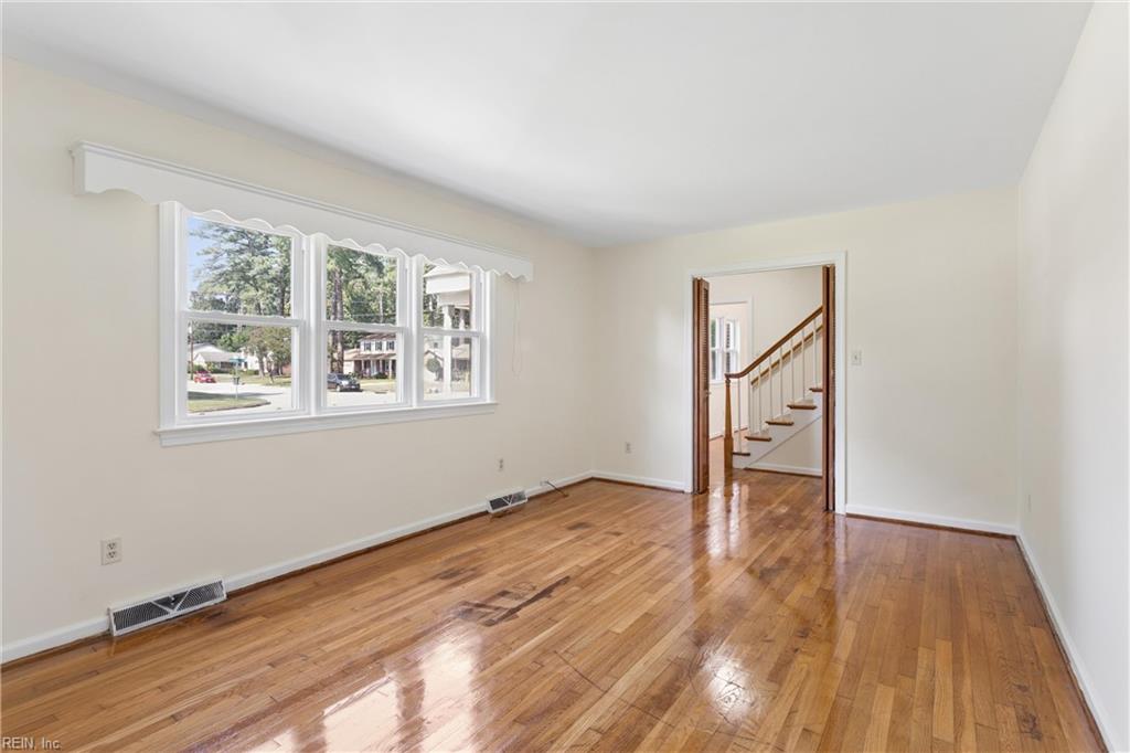 122 Kohler Crescent Newport News VA 23606